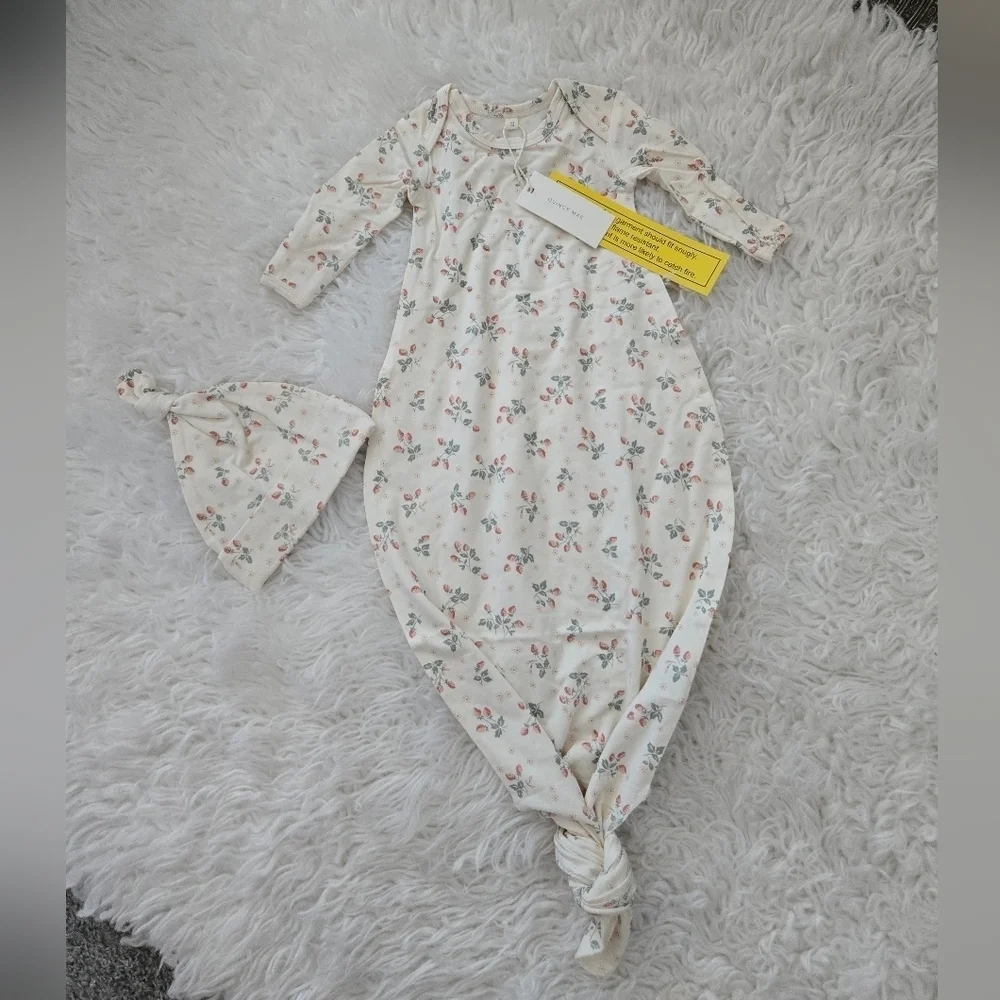 Quincy Mae Knotted Baby Gown + Hat Set. Strawberries. One Size. New.Knotted ba